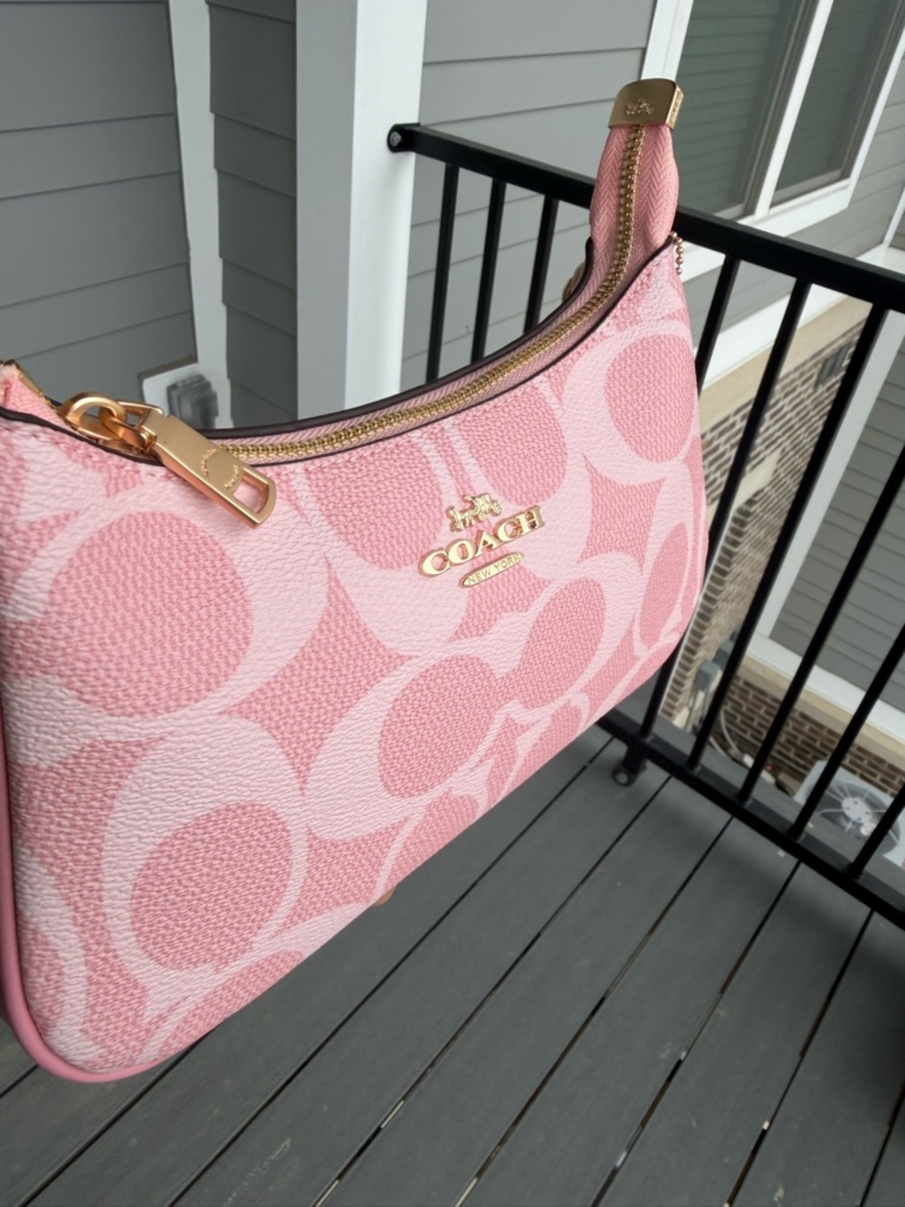 COACH powder Pink Signature Canvas Shoulder Bag - Picture 4 of 7